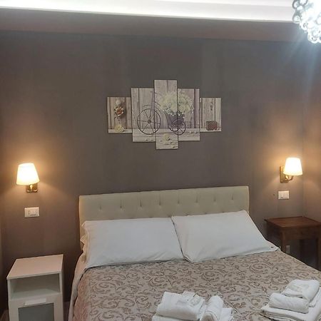 Dual Suites - 4 Posti Letto - Fiumicino Aeroporto E Fiera - Self Check-In Esterno foto